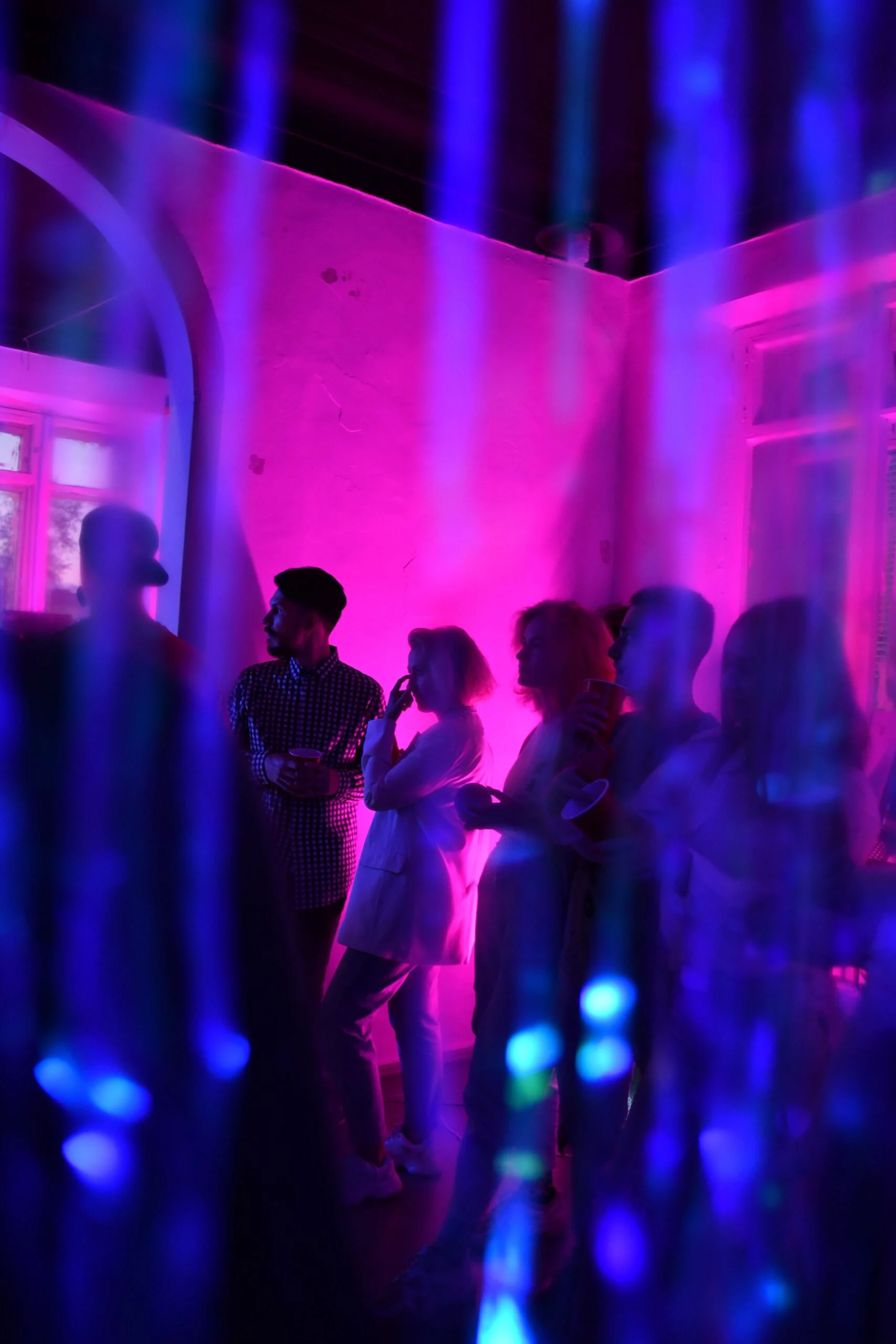 Ambiente visual de Natalia 18 · Neon Club Insurgentes
